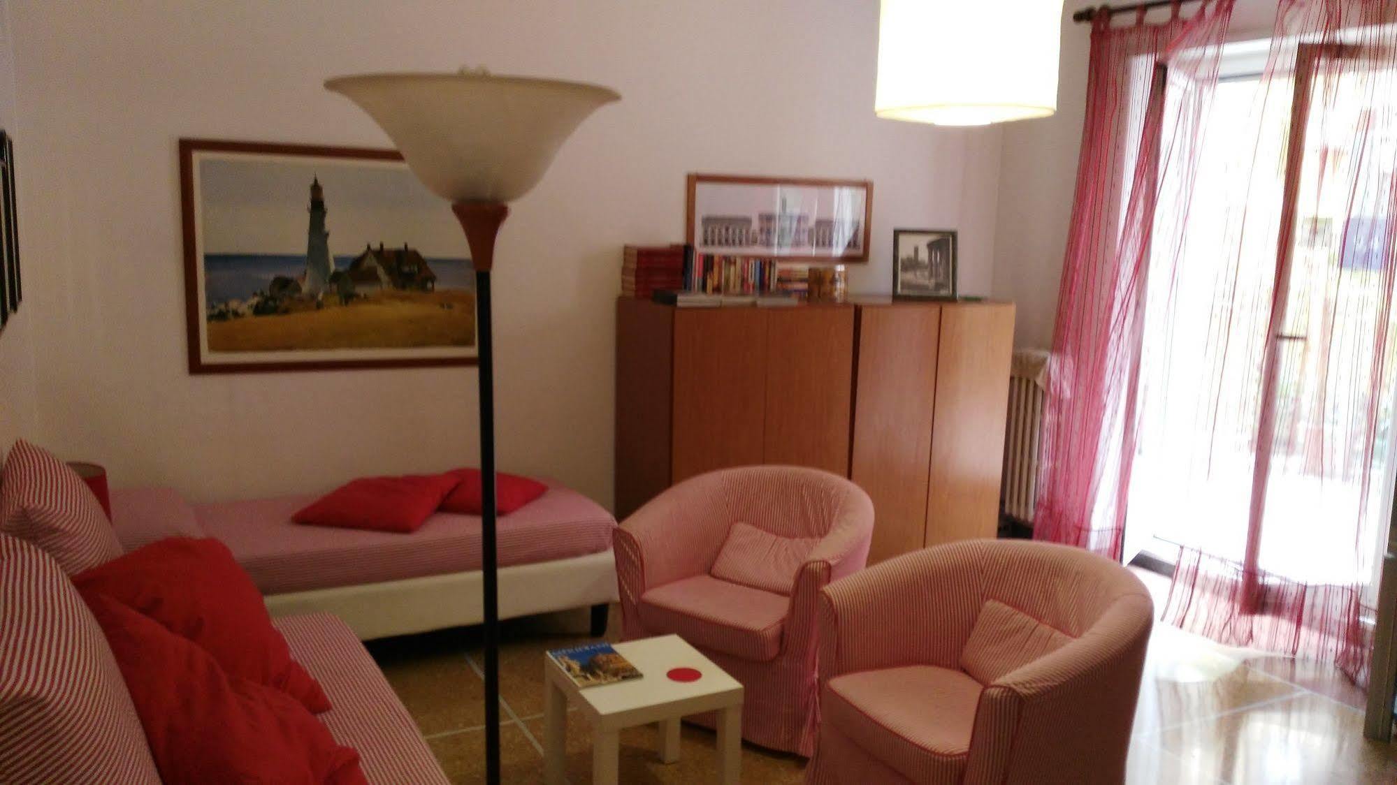 Chung cư 65 m² 2 phòng ngủ, 1 phòng tắm riêng ở Vatican Roma Ngoại thất bức ảnh